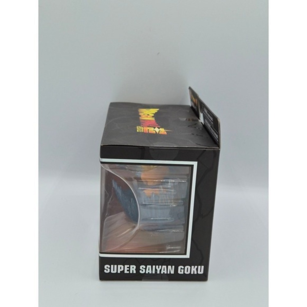 Dragon Ball Super Saiyan Goku Final Blast Series 1 Figure - Picture 2 of 6